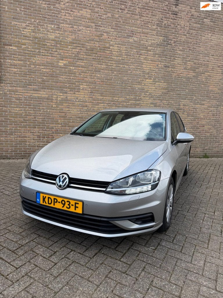Volkswagen GOLF 1.0 TSI Trendline, Voorwielaandrijving, 86 pk, Gebruikt, Bruin