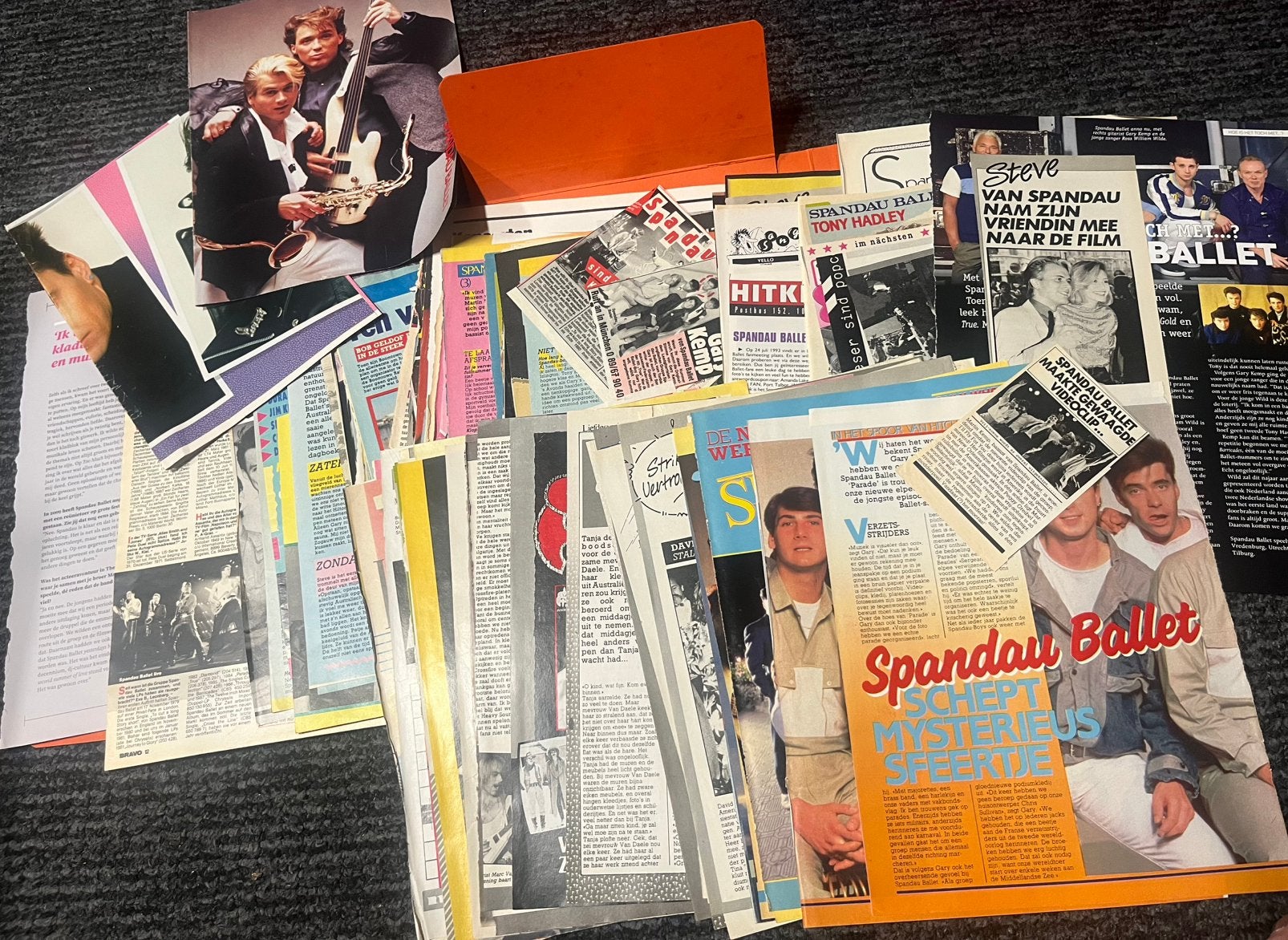 Stapel Spandau Ballet items, Verzenden
