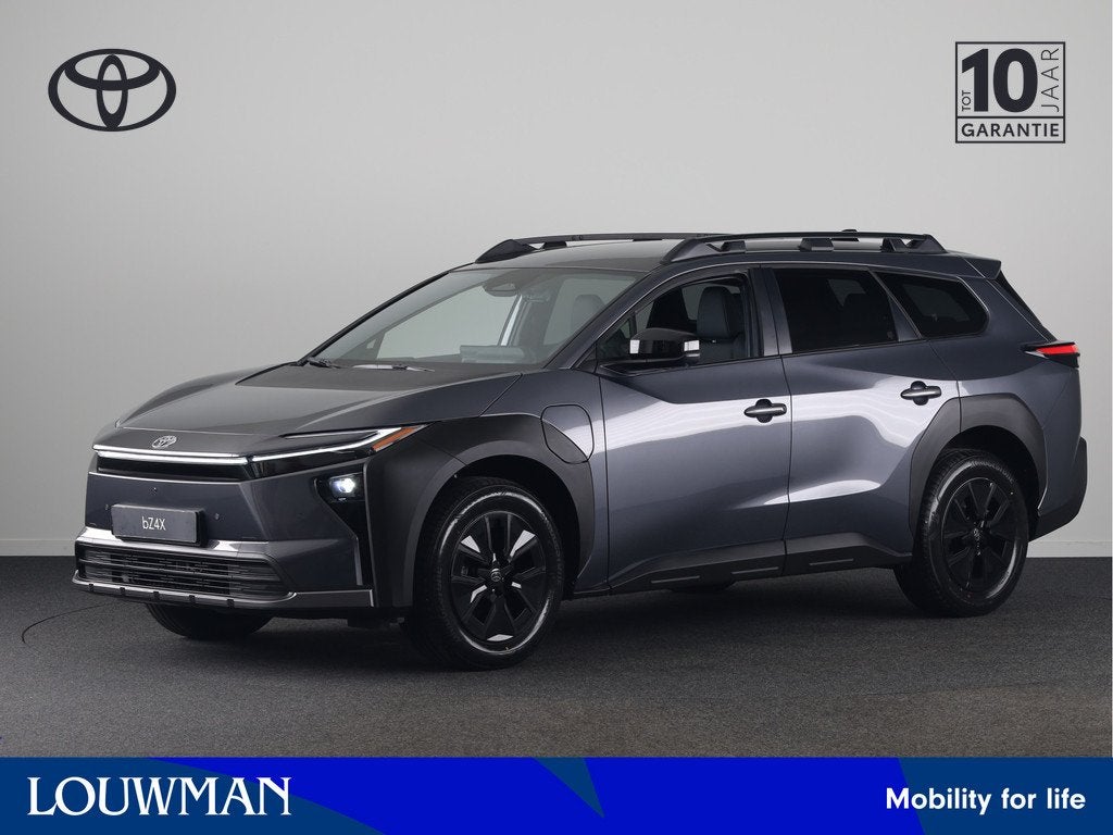 Toyota bZ4X Touring Dynamic 75 kWh *NIEUW* | Direct leverbaa, Auto's, Toyota, Zwart, 591 km, Leder en Stof, Origineel Nederlands