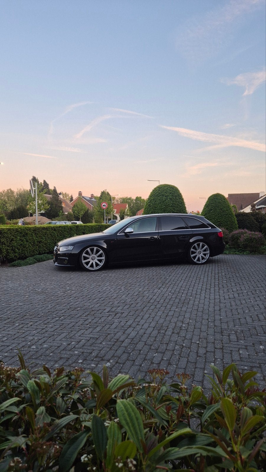 Audi A4 1.8 Tfsi Avant Multitronic 2010 schroefset en 20inch, 1490 kg, Zwart, 4 cilinders, Zwart