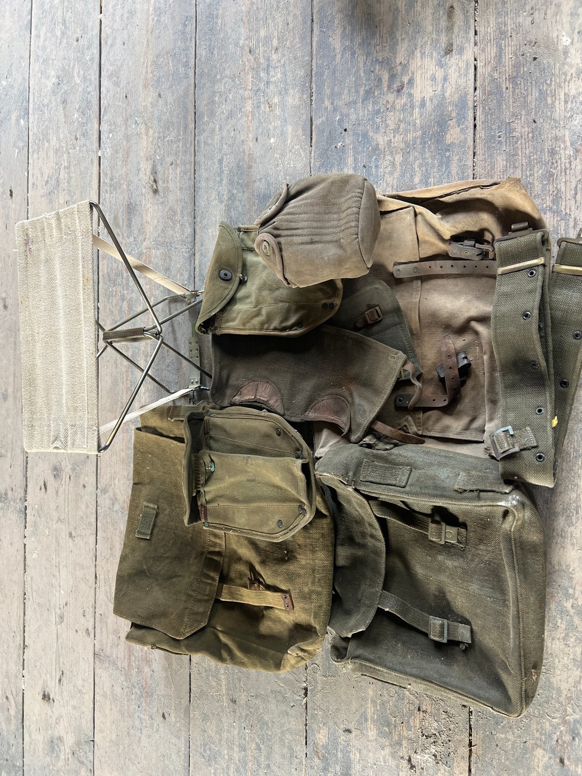 Militair uitrusting set - Vintage Leger Spullen, Ophalen of Verzenden, Landmacht, Overige gebieden, Overige typen