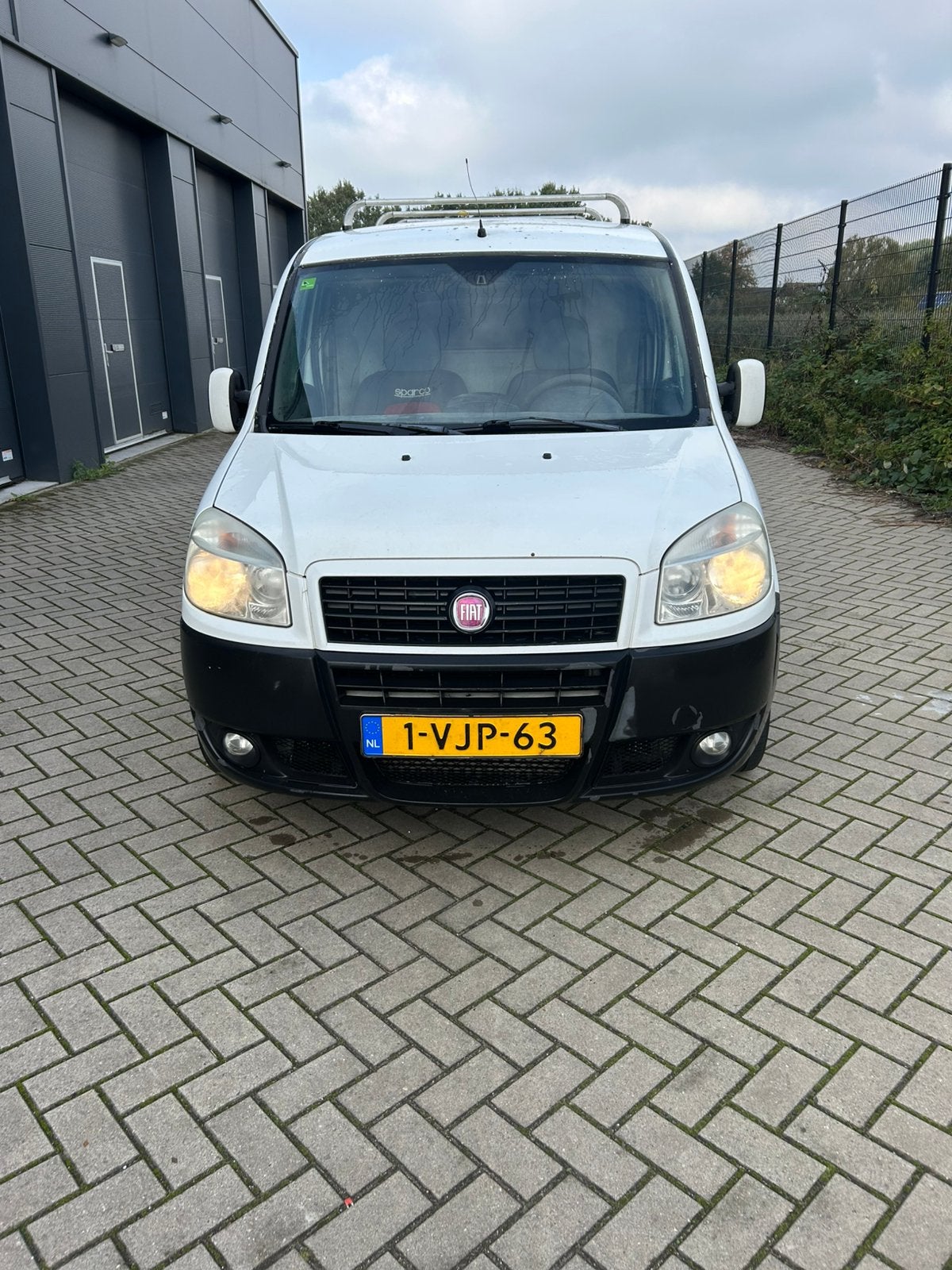 Fiat Doblo 1.3 JTD DPF 2010, Voorwielaandrijving, 4 cilinders, Origineel Nederlands, Bedrijf