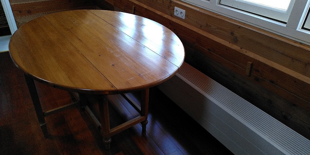 Te koop hangoortafel, Ophalen, Grenenhout, 50 tot 100 cm, Zo goed als nieuw
