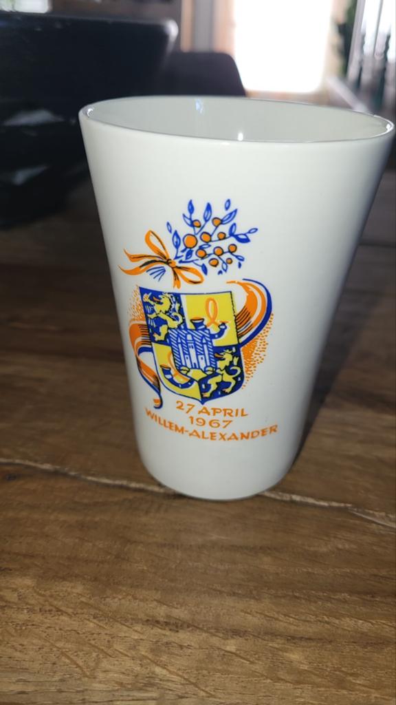 Jubileum Bekers / Drinkbekers - Koninklijk Huis, Verzamelen, Koninklijk Huis en Royalty, Ophalen of Verzenden, Gebruikt, Nederland