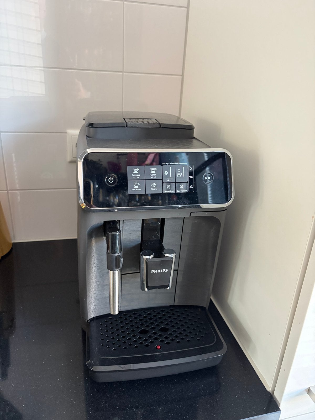 Philips ep2224 volautomatische espressomachine, Witgoed en Apparatuur, Ophalen, Afneembaar waterreservoir, Espresso apparaat, Koffiebonen
