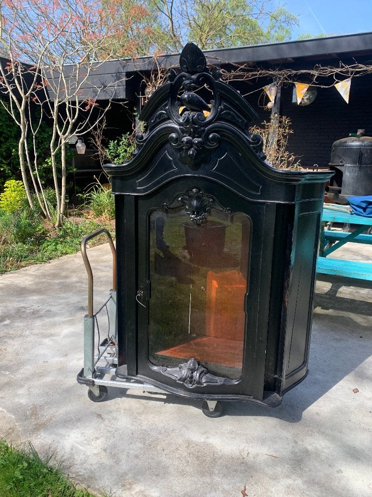 Prachtige antieke (hang) vitrinekast uniek rijk gedecoreerd, Ophalen, Gebruikt, 50 tot 100 cm, Glas