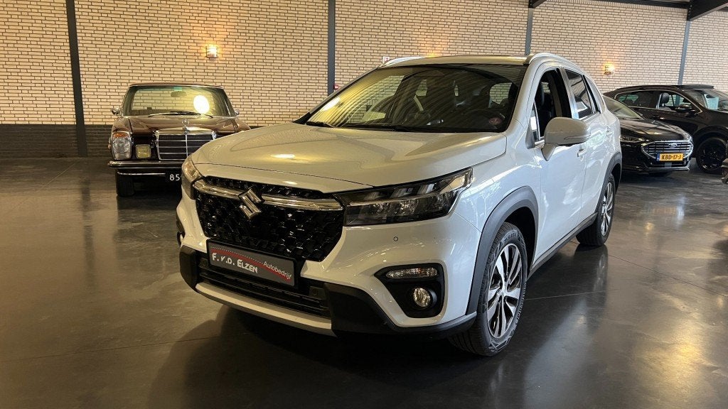 Suzuki S-CROSS 1.4 Boosterjet Style Smart Hybrid  360 camara, Auto's, Gebruikt, 4 cilinders, Wit, Bedrijf