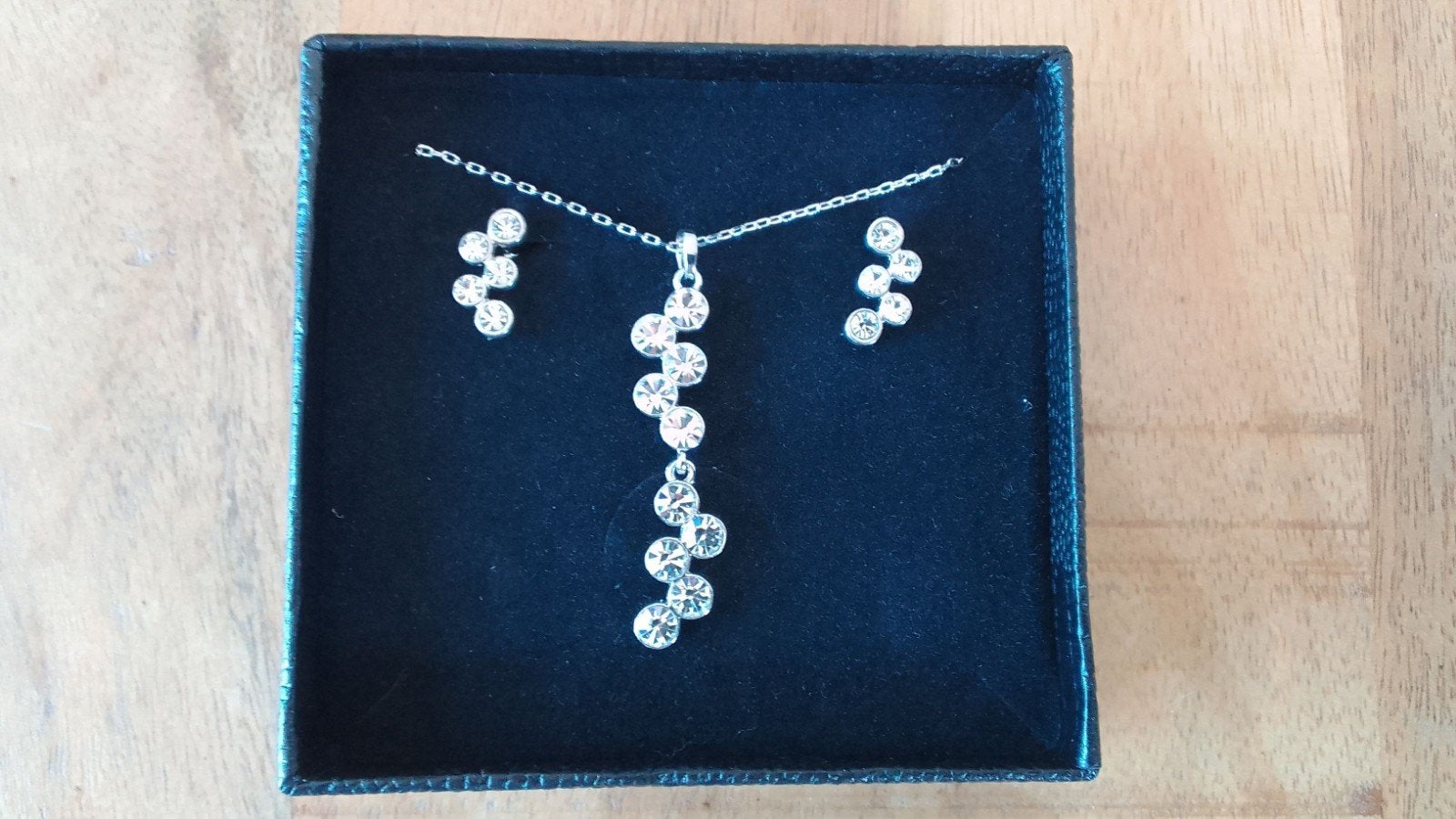 Sieradenset Di Lusso met kristallen, Sieraden, Tassen en Uiterlijk, Met kristal, Nieuw, Ophalen of Verzenden, Zilver