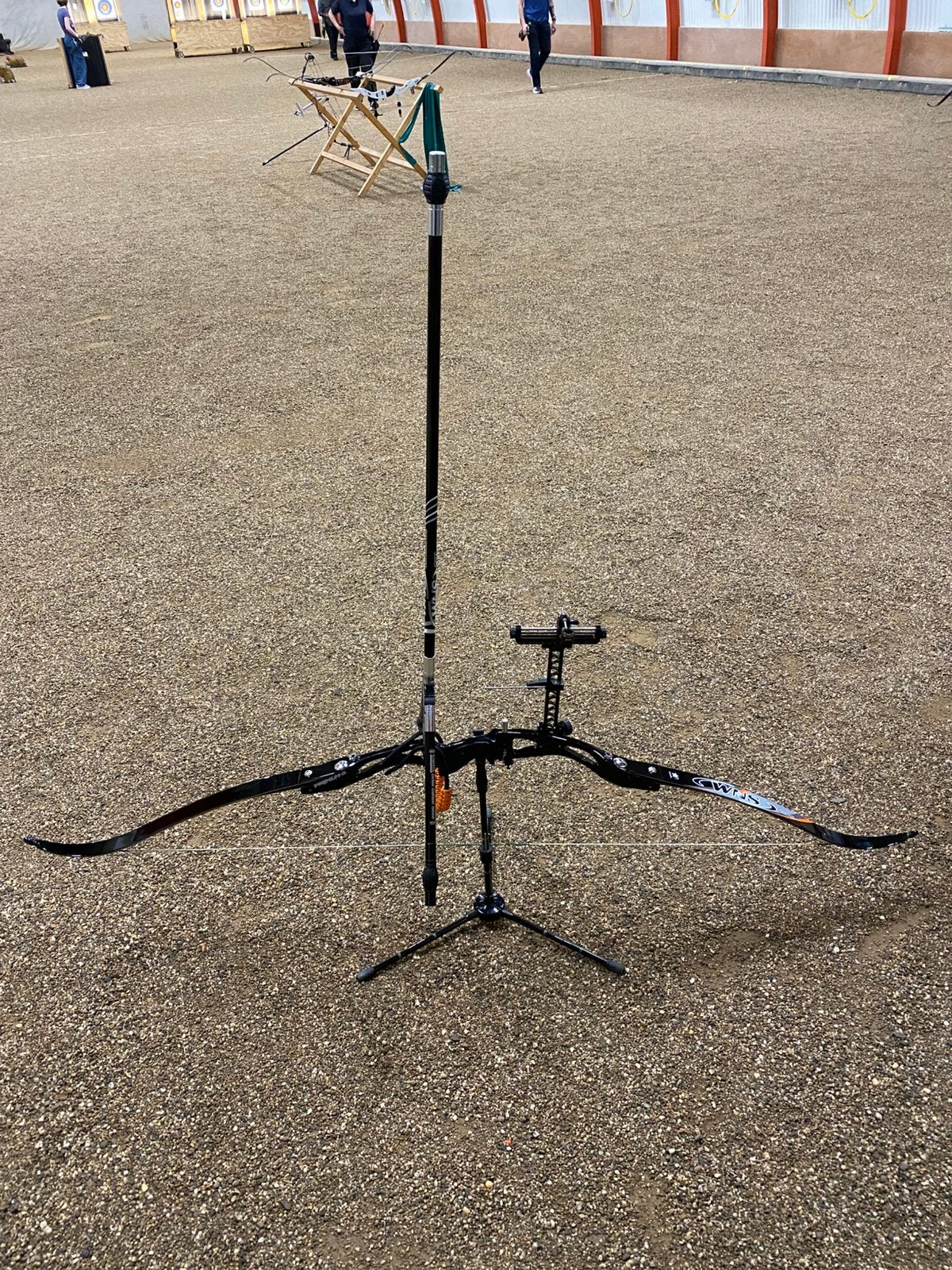Wns rechtshandige recurve boog, Ophalen, Zo goed als nieuw, Recurveboog