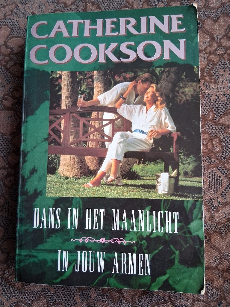 Een Omnibus van de schrijfster "Catherine Cookson"., Boeken, Gelezen, Europa overig, Ophalen of Verzenden, "Catherine Cookson".