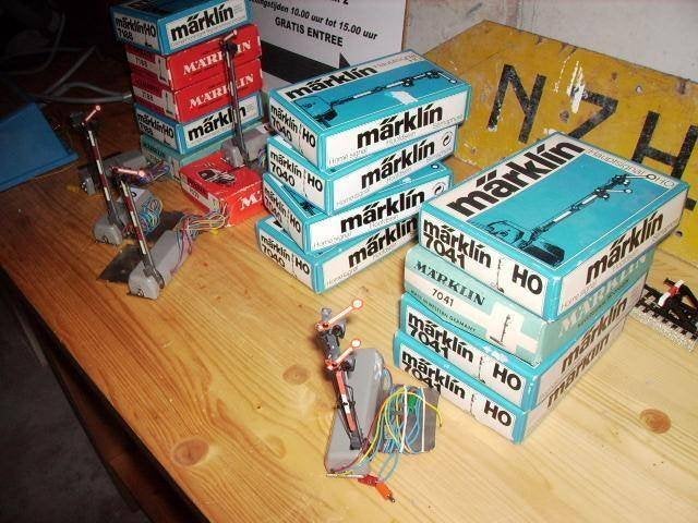 Marklin 7188,7039,7040,7041 en 7042 M-rail seinen, Wisselstroom, Overige typen, Ophalen of Verzenden, Zo goed als nieuw