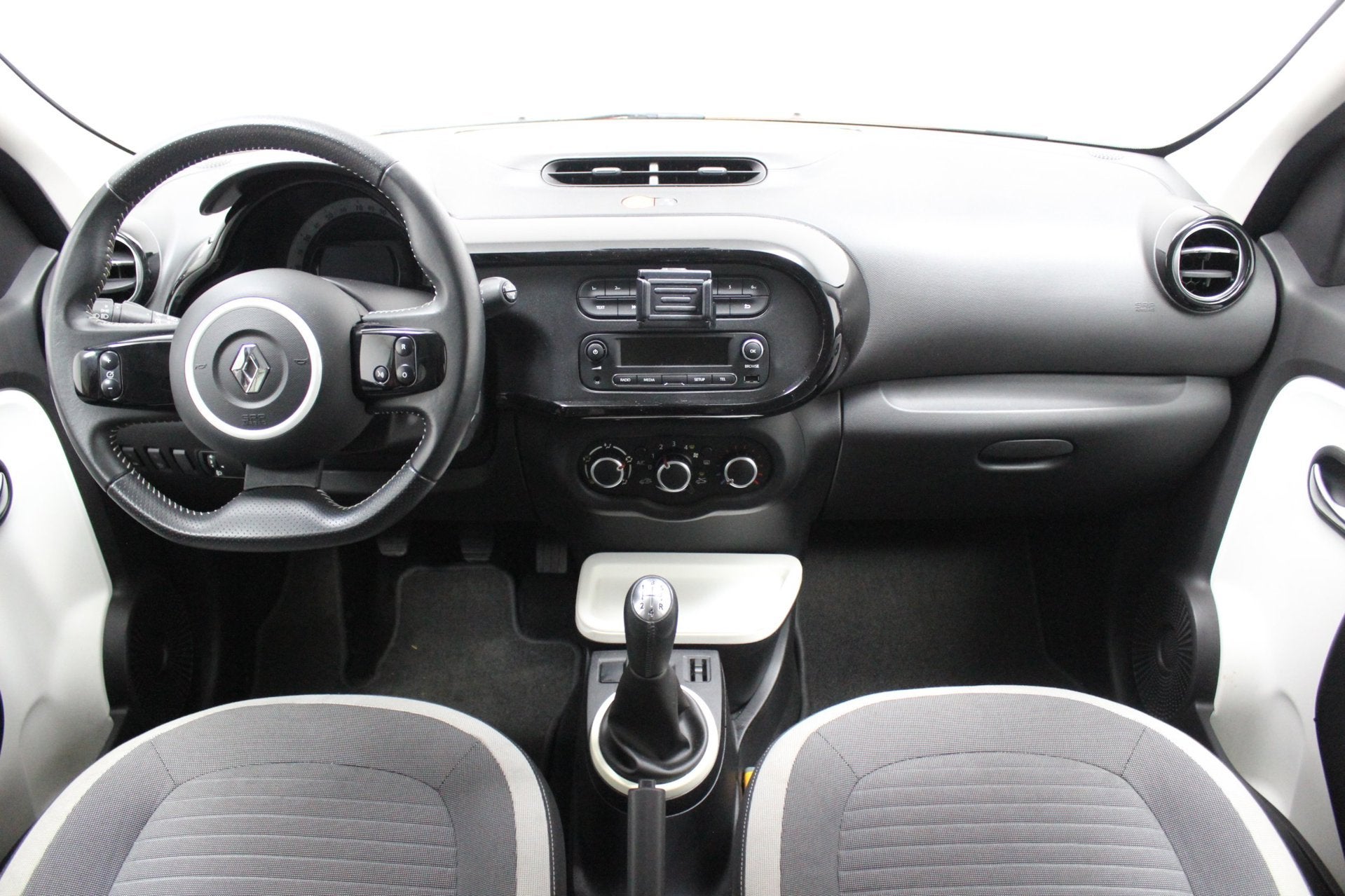 Renault Twingo 1.0 SCe Dynamique | Airco | Cruise control |, Auto's, Gebruikt, Euro 6, 840 kg, 4 stoelen
