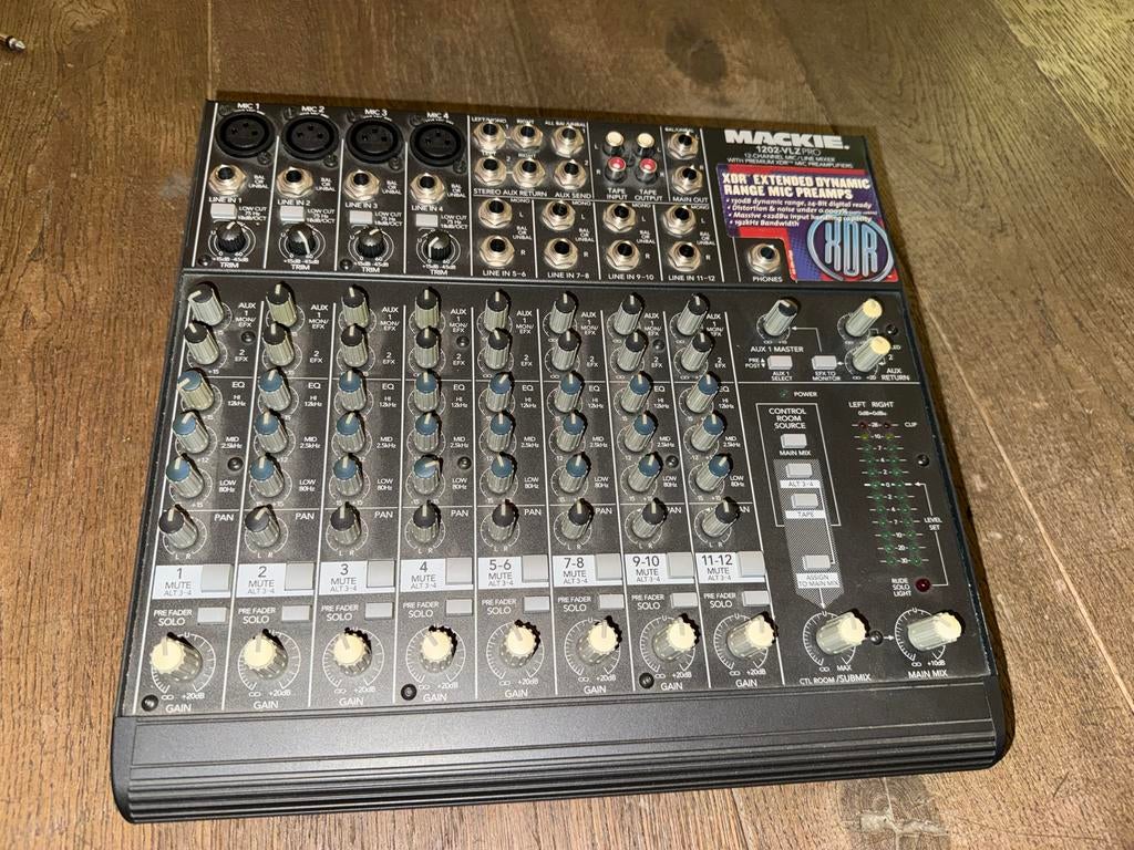 Mackie 1202-VLZ PRO 12-kanaals mixer met XLR output, Ophalen, Gebruikt, 10 tot 20 kanalen, Microfooningang