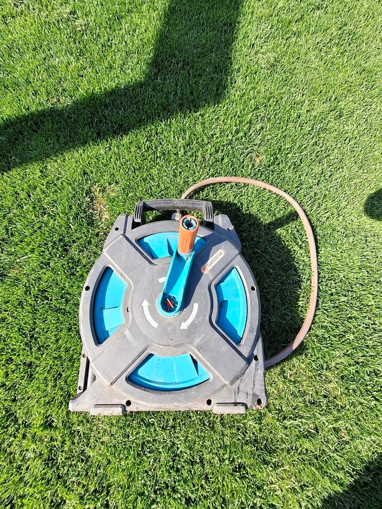 Gardena Tuinslanghaspel met 15 meter slang, Ophalen of Verzenden, Gebruikt, Tuinslanghaspel