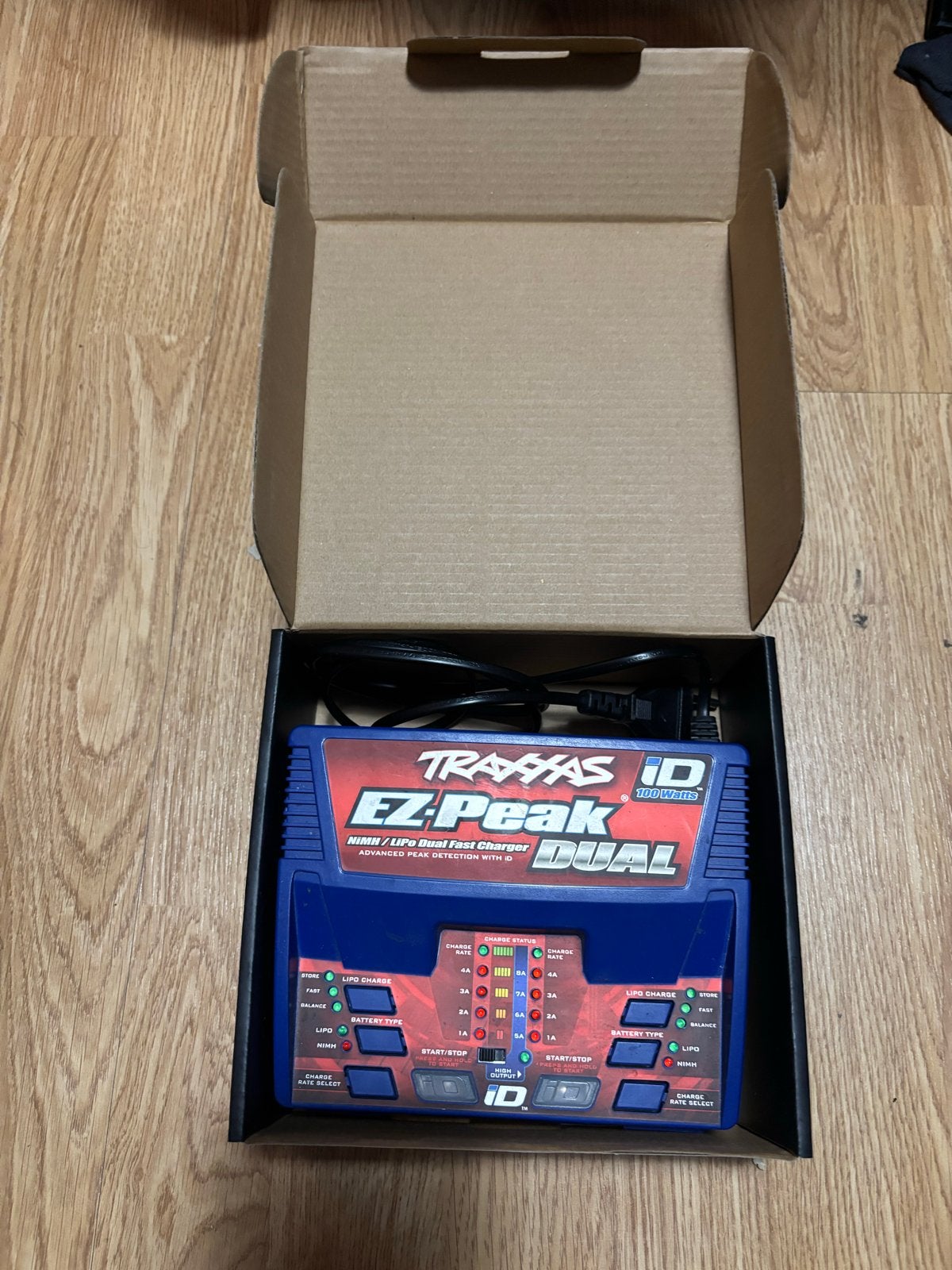 Traxxas EZ-Peak Dual Fast Charger - Nieuw in doos, Hobby en Vrije tijd, Ophalen, Nieuw, Onderdeel