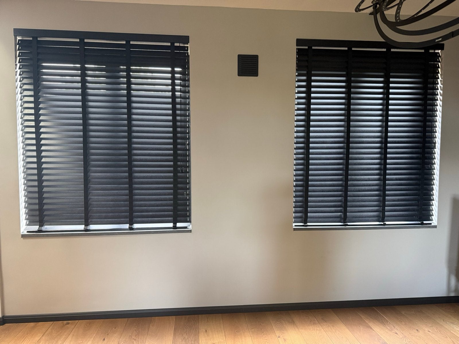 Zwarte Abachi Houten Blinds 150x170 cm - ClickBlinds, Ophalen, Zo goed als nieuw, Zwart