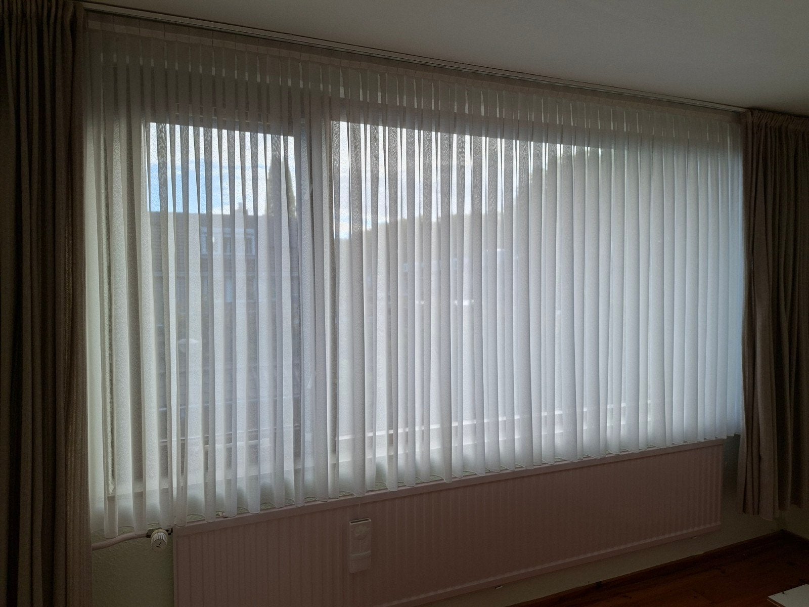 Vitrage met afmeting 1,65 m hoog x 3,60 m breed, Ophalen of Verzenden, Vitrage