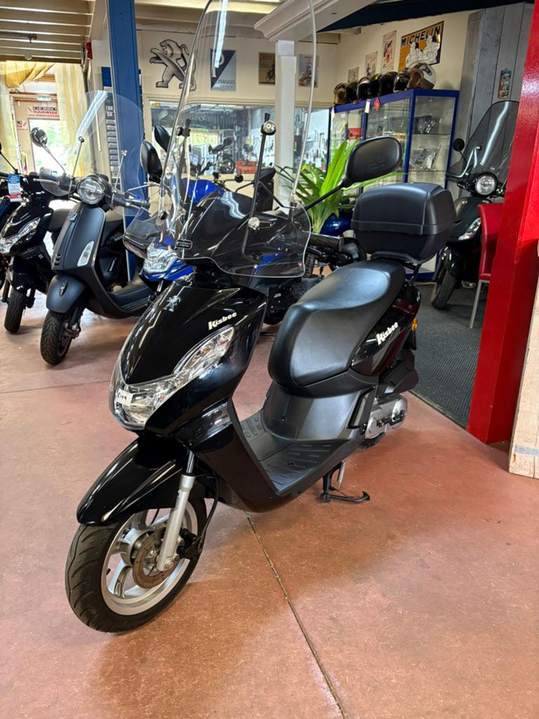 Gebro scooters: Peugeot kisbee 25KM SNOR zwart  BJ2016, Gebruikt, Overige modellen, Ophalen of Verzenden, Benzine