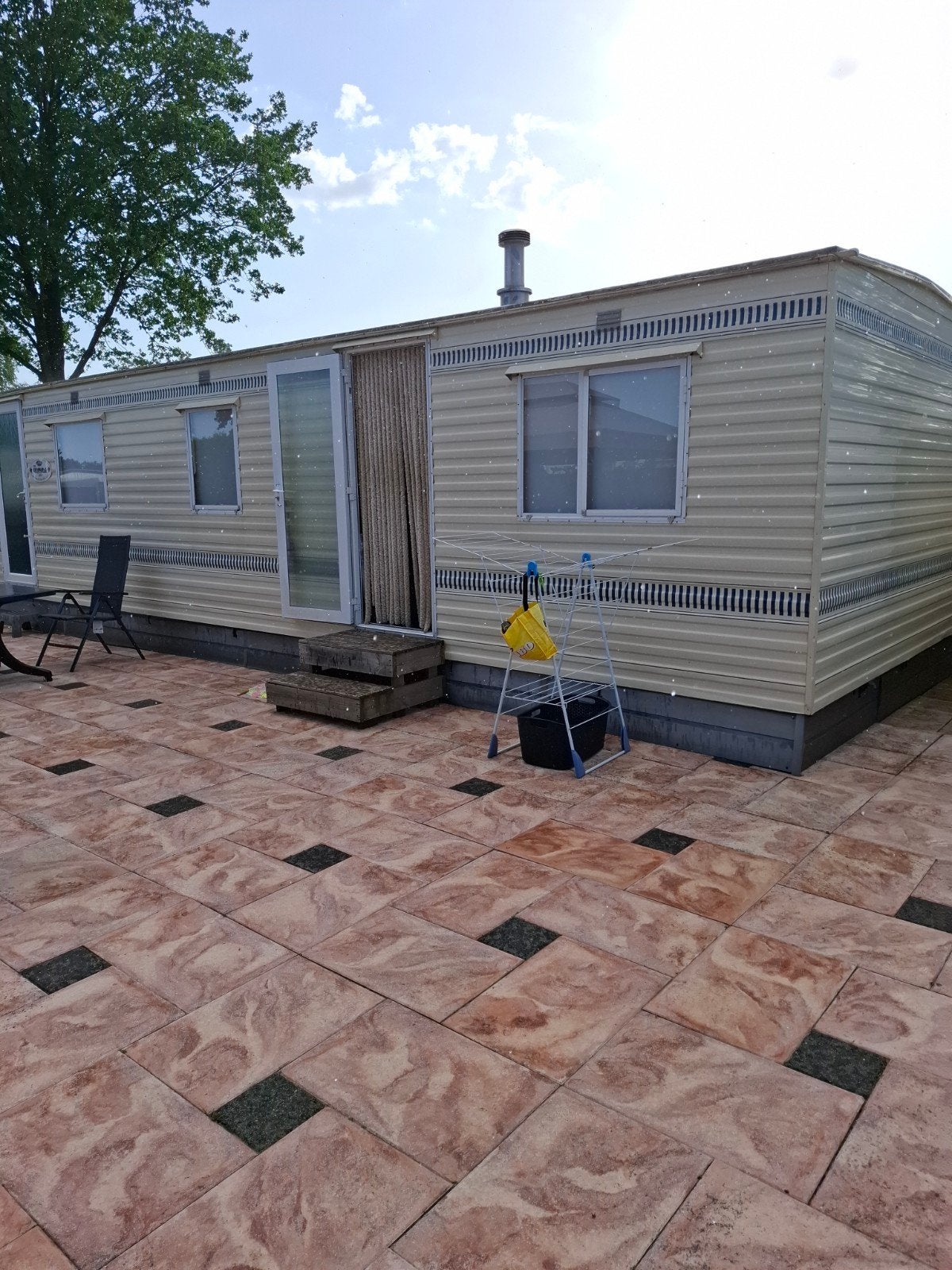 Instapklare en complete caravan met veel extra's