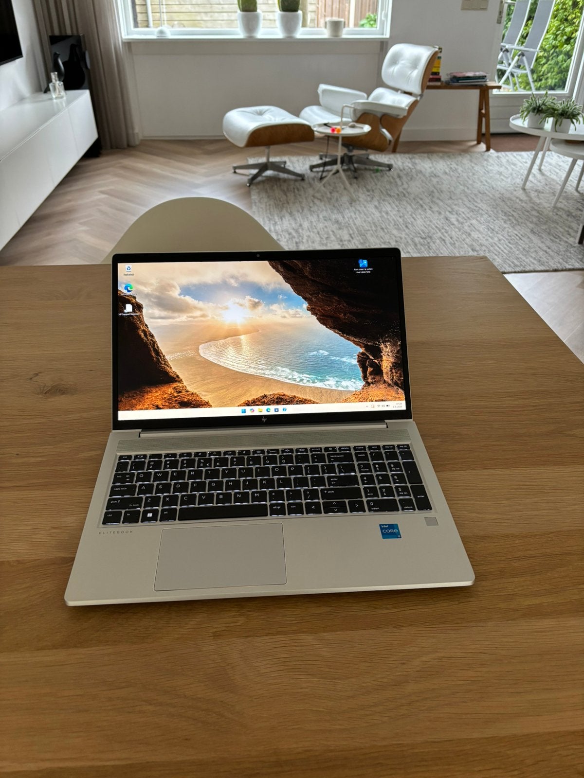 Hp Elitebook 15.6 i5 16GB SSD256GB Office 2024 Nieuwstaat!, Met videokaart, 2 tot 3 Ghz, Ophalen of Verzenden, Zo goed als nieuw