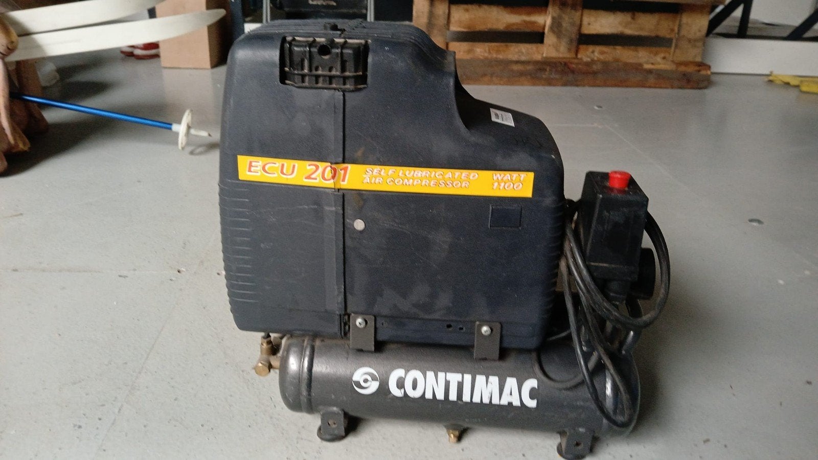 Contimac ECU 201 Zelfgesmeerde Luchtcompressor, Doe-het-zelf en Verbouw, Gebruikt, 6 tot 10 bar, Ophalen of Verzenden, Minder dan 200 liter/min
