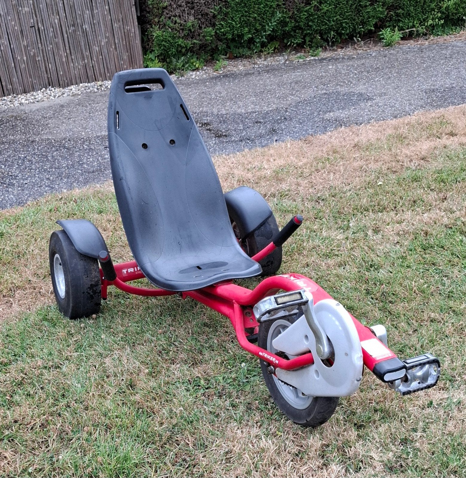 Triker Pro 100 Rode driewieler met pedalen, Ophalen, Gebruikt, Overige merken