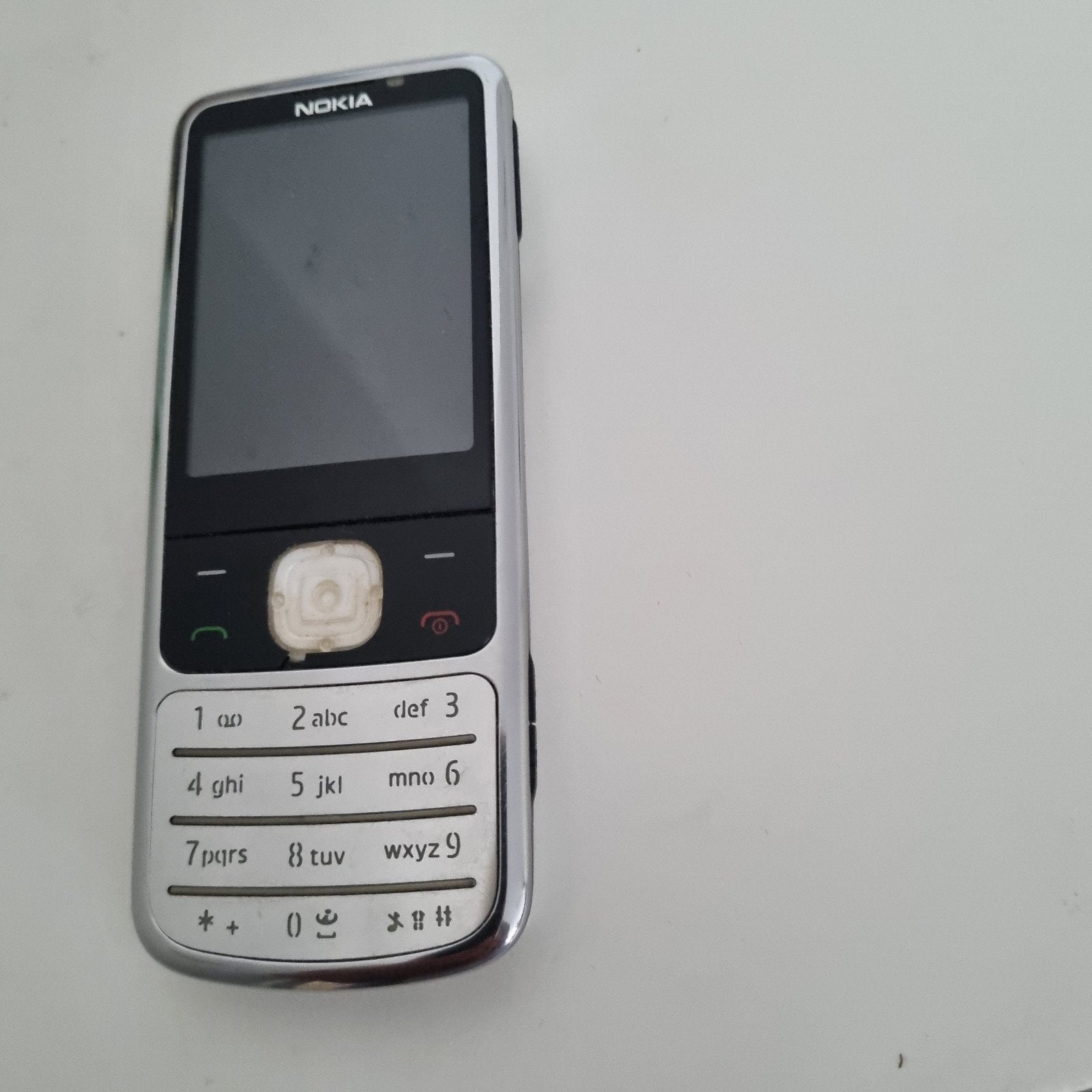 NOKIA 6700 Silver hij doet niet., Ophalen, Gebruikt, 3 tot 6 megapixel, Klassiek of Candybar