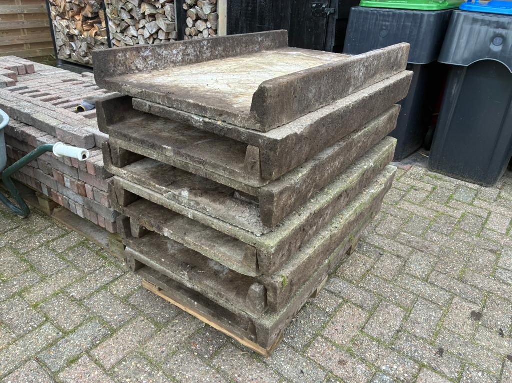Betonnen tegel met opstaande rand, Tuin en Terras, Tegels en Klinkers, Ophalen, Gebruikt, Beton, Overige typen