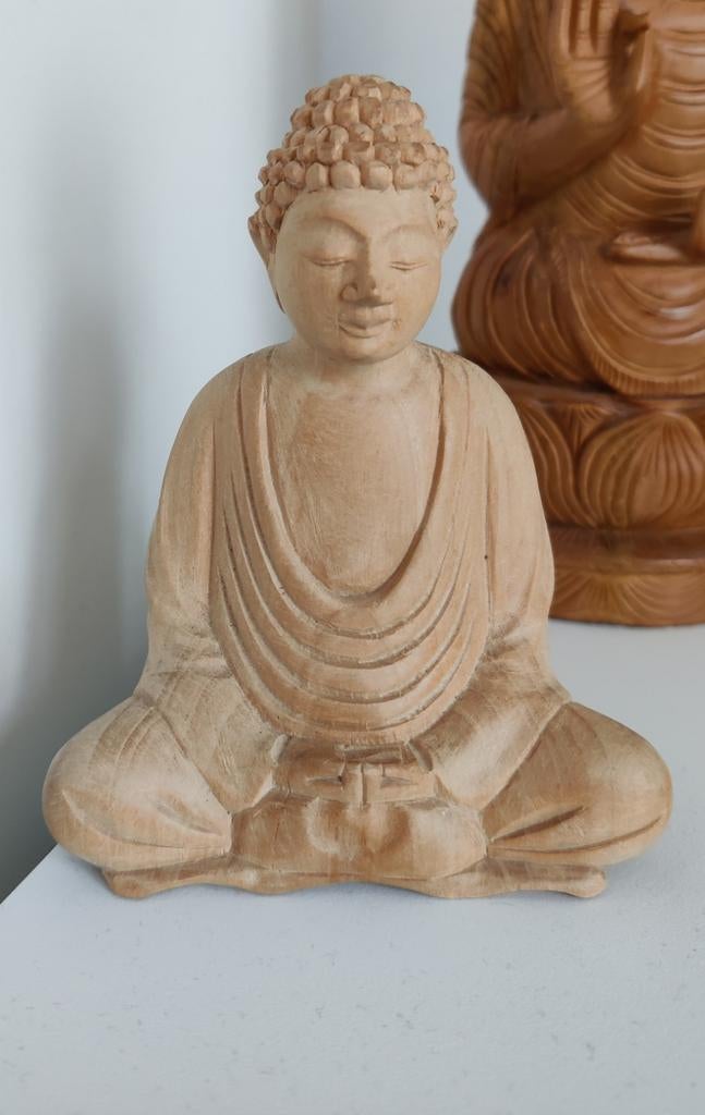 Hout gesneden budha 11 cm, Huis en Inrichting, Woonaccessoires | Boeddhabeelden, Ophalen of Verzenden