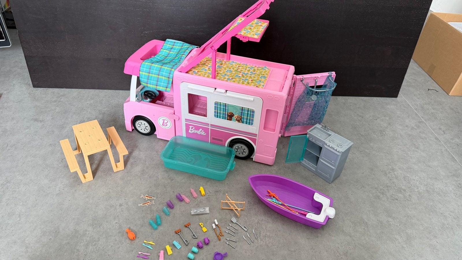 Barbie Droomcamper 3-in-1 met accessoires, Ophalen, Zo goed als nieuw, Meisje