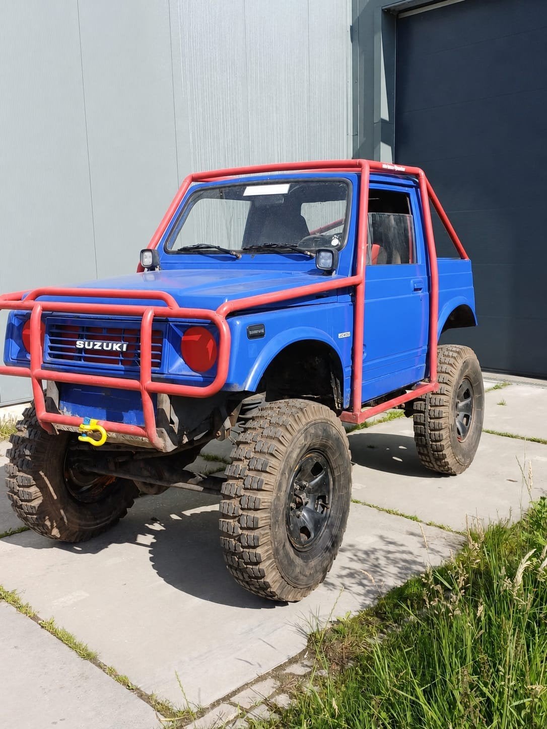 Suzuki samurai offroad crosser, Ophalen