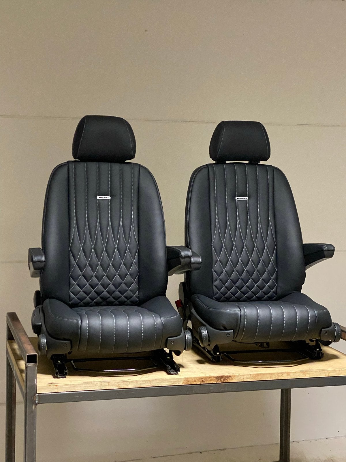 Mercedes Vito W639 Voorstoelen leer nieuw