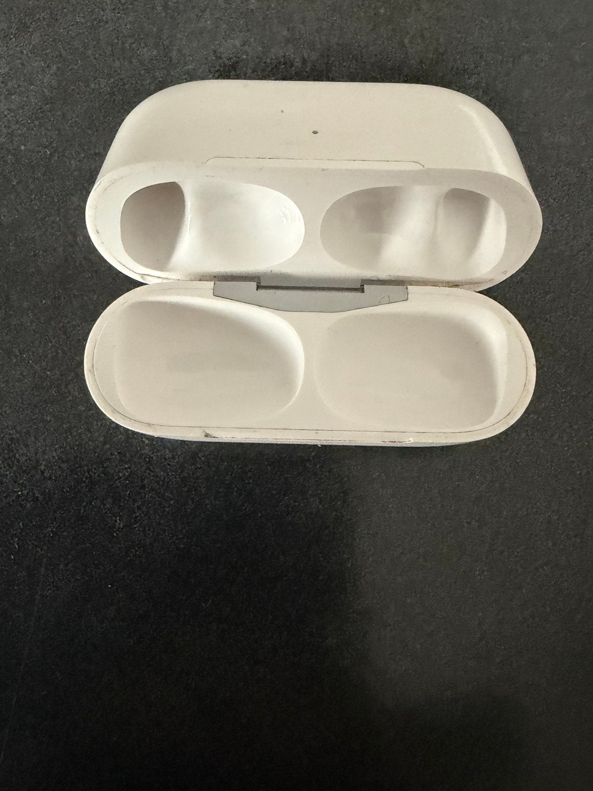 Oplaadcase airpods pro2, Gebruikt, In gehoorgang (in-ear), Ophalen of Verzenden, Apple