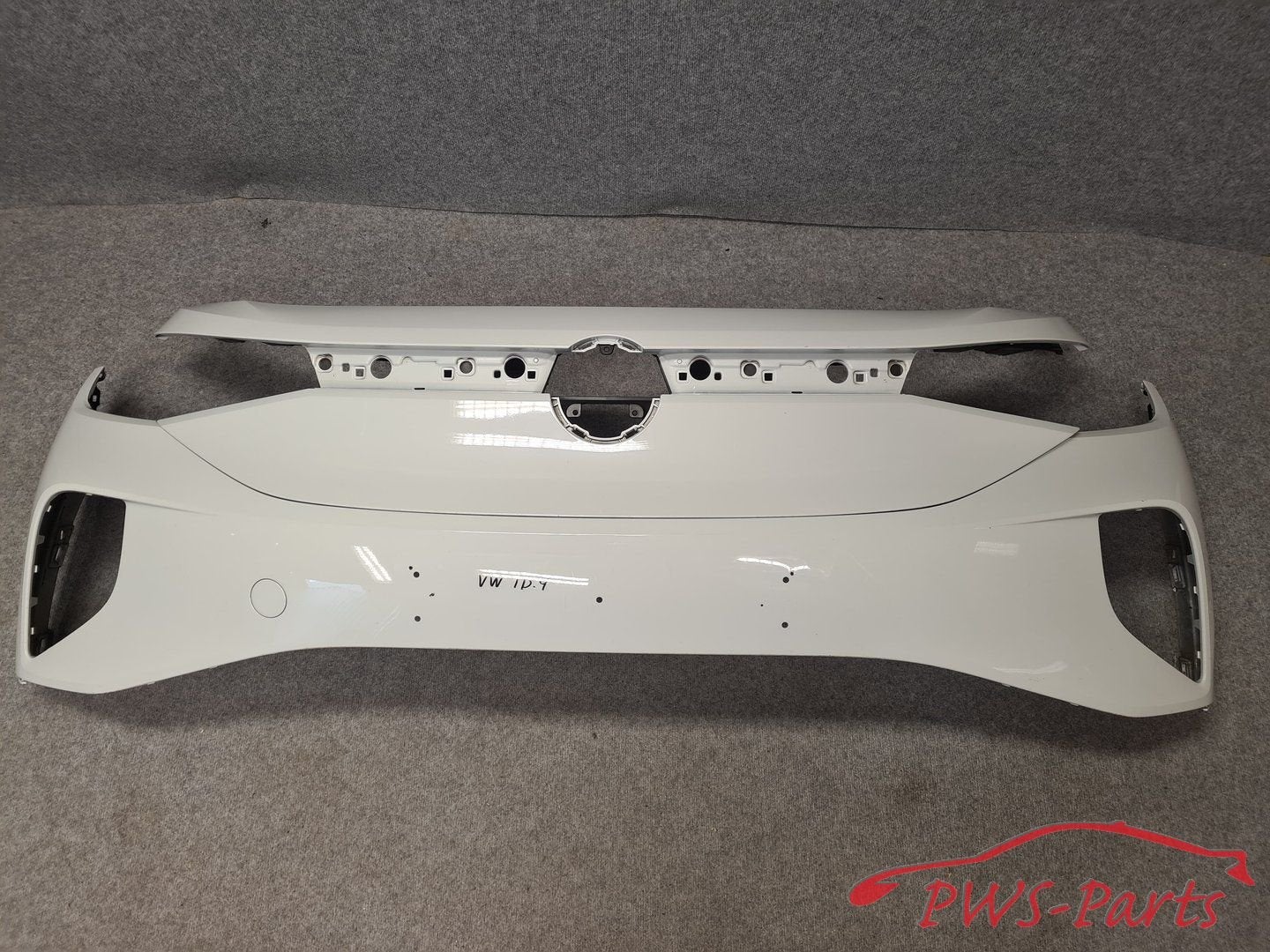 VW ID.4  ID4 VOORBUMPER ORIGINEEL, Gebruikt, -, -, Ophalen of Verzenden