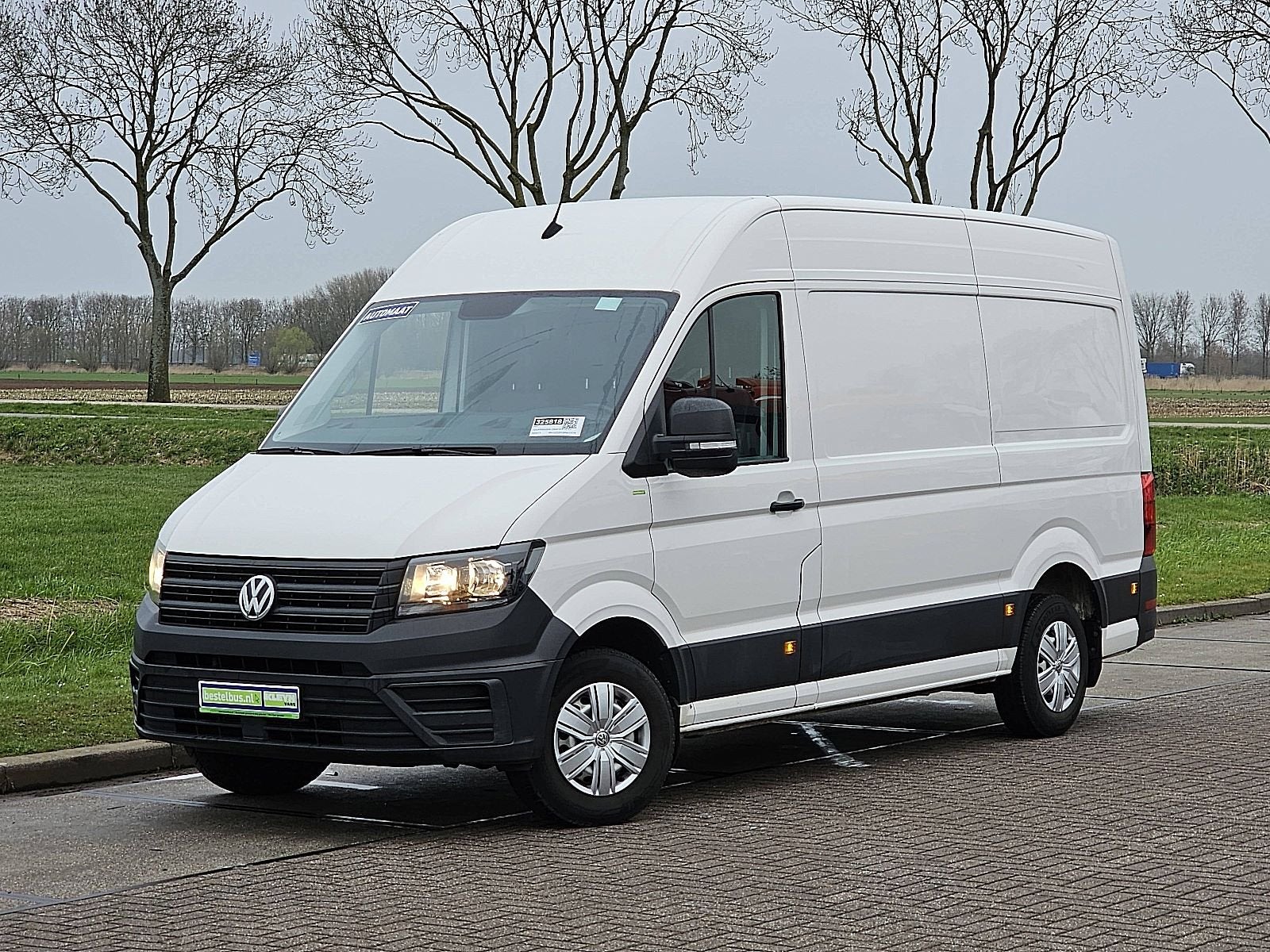 Volkswagen Crafter 35 2.0 TDI L3H3 140Pk Aut Trekhaak Camera, Gebruikt, Zwart, 4 cilinders, Volkswagen
