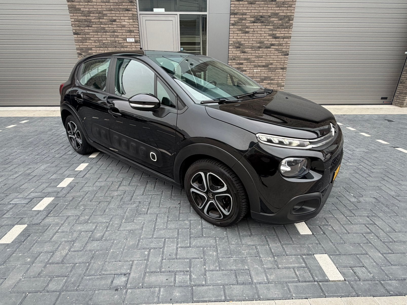 Citroën C3 1.2 Puretech 82pk S&S 2020 Zwart NAP, Auto's, Voorwielaandrijving, 40 €/maand, 1199 cc, 450 kg