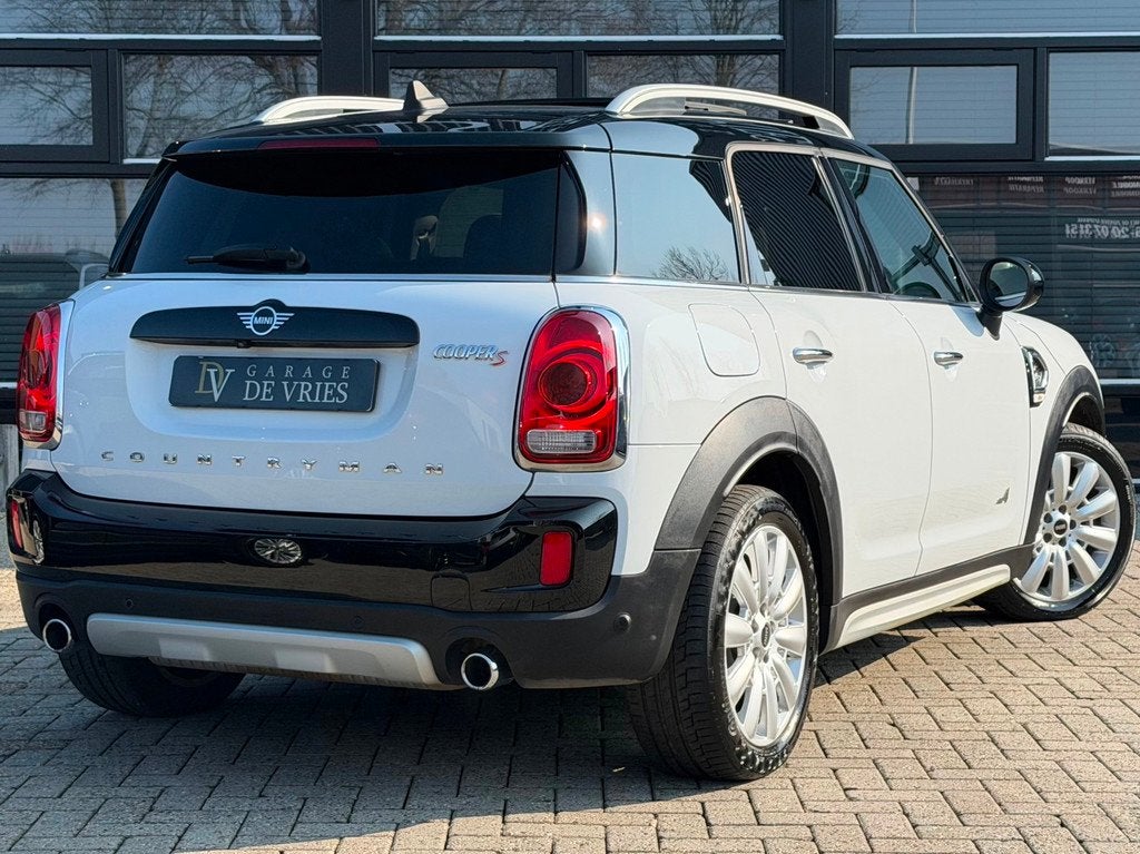 Mini Mini Countryman 2.0 Cooper S ALL4 Chili Aut Panoramadak, Auto's, Mini, Automaat, Gebruikt, Zwart, 1435 kg