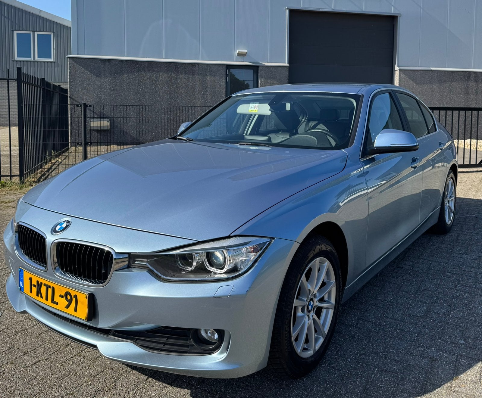 BMW 3-Serie 1.6 316I | Park. Sens | Lere Bekl. | Led | NAP!, 1360 kg, 4 cilinders, Blauw, Origineel Nederlands