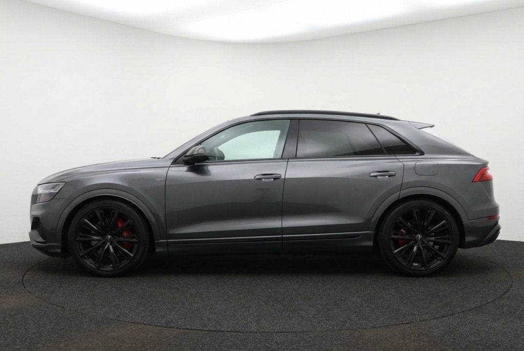 Audi Q8 60 TFSI e-hybrid quattro S Line Competition l AWD Be, Automaat, Gebruikt, 22 kWh, 2995 cc