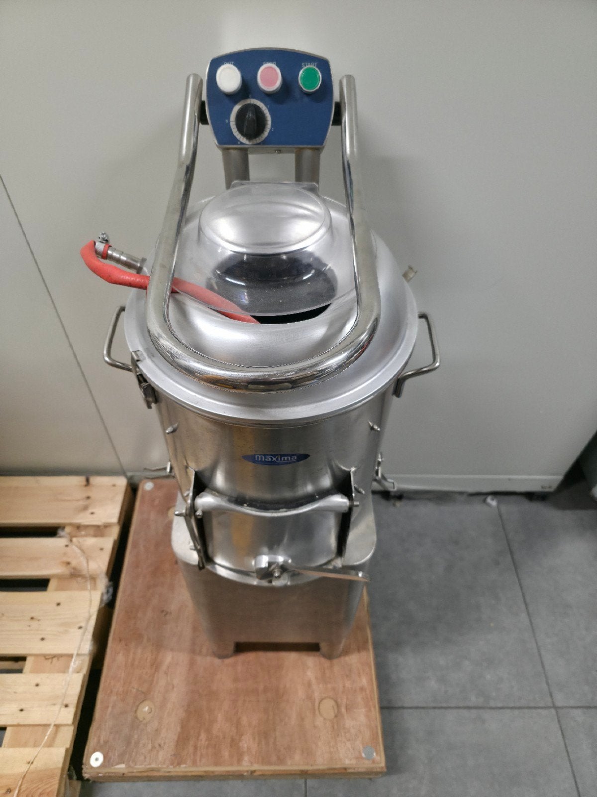 Schilmachine Potatopeeler, Ophalen