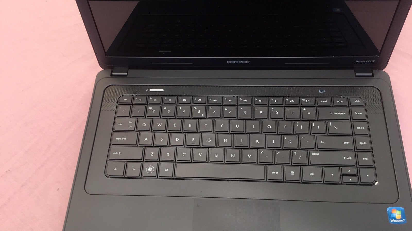 Compaq Presario CQ57 met Windows7 ult., Computers en Software, Gebruikt, 2 tot 3 Ghz, Ophalen of Verzenden, SSD