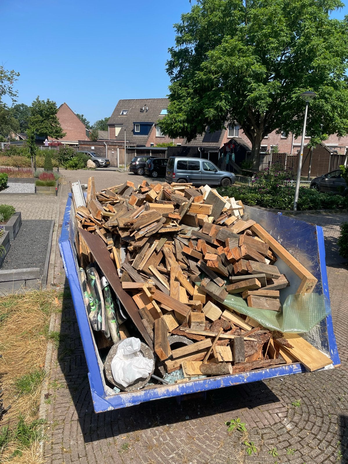 Gratis brandhout: Diverse blokken en stammen, 3 tot 6 m³, Ophalen, Overige houtsoorten, Blokken