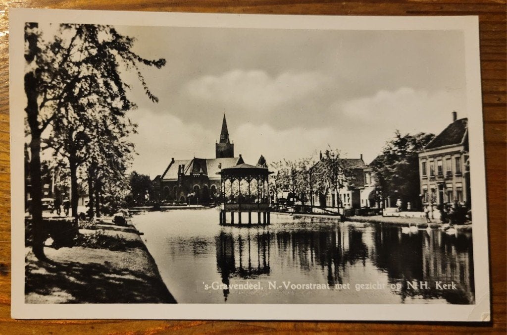's-Gravendeel Kreek met muziektent en kerk 1, Ophalen of Verzenden, 1960 tot 1980, Gelopen, Zuid-Holland
