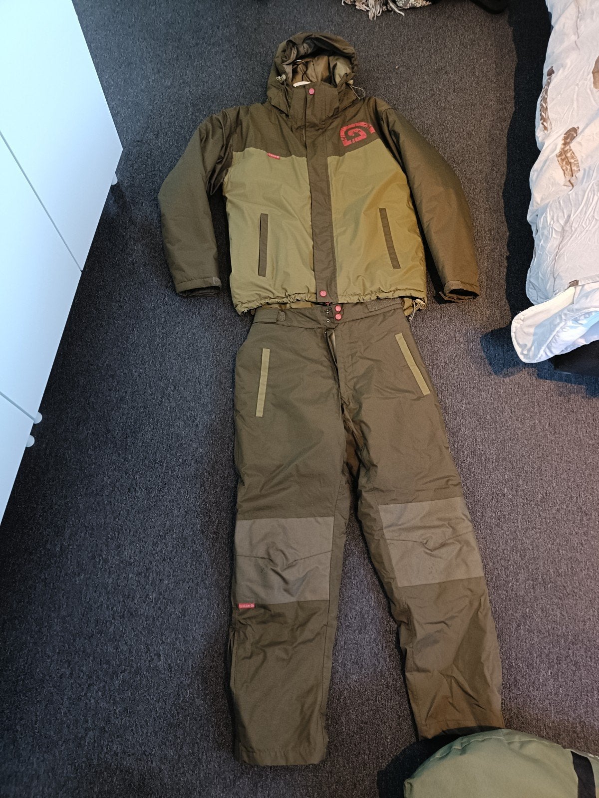 tracker warmte pak maat S, Ophalen, Zo goed als nieuw, Kleding