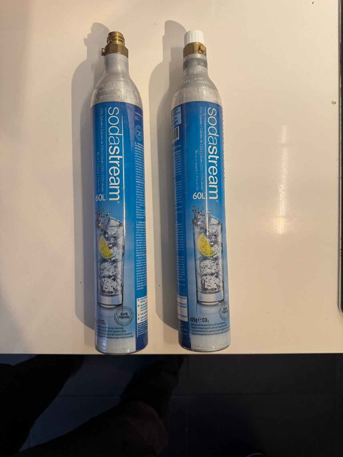 Sodastream CO2 cilinders 60L (2 stuks), Zilver, Ophalen of Verzenden, Metaal, Overige merken