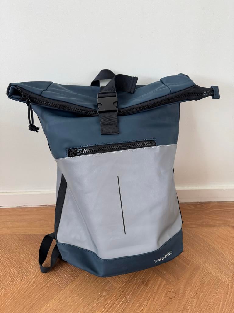 Nieuwe New Rebels Bowie Rugtas - Navy Reflective, Overige merken, 25 tot 40 cm, Nieuw, Ophalen of Verzenden