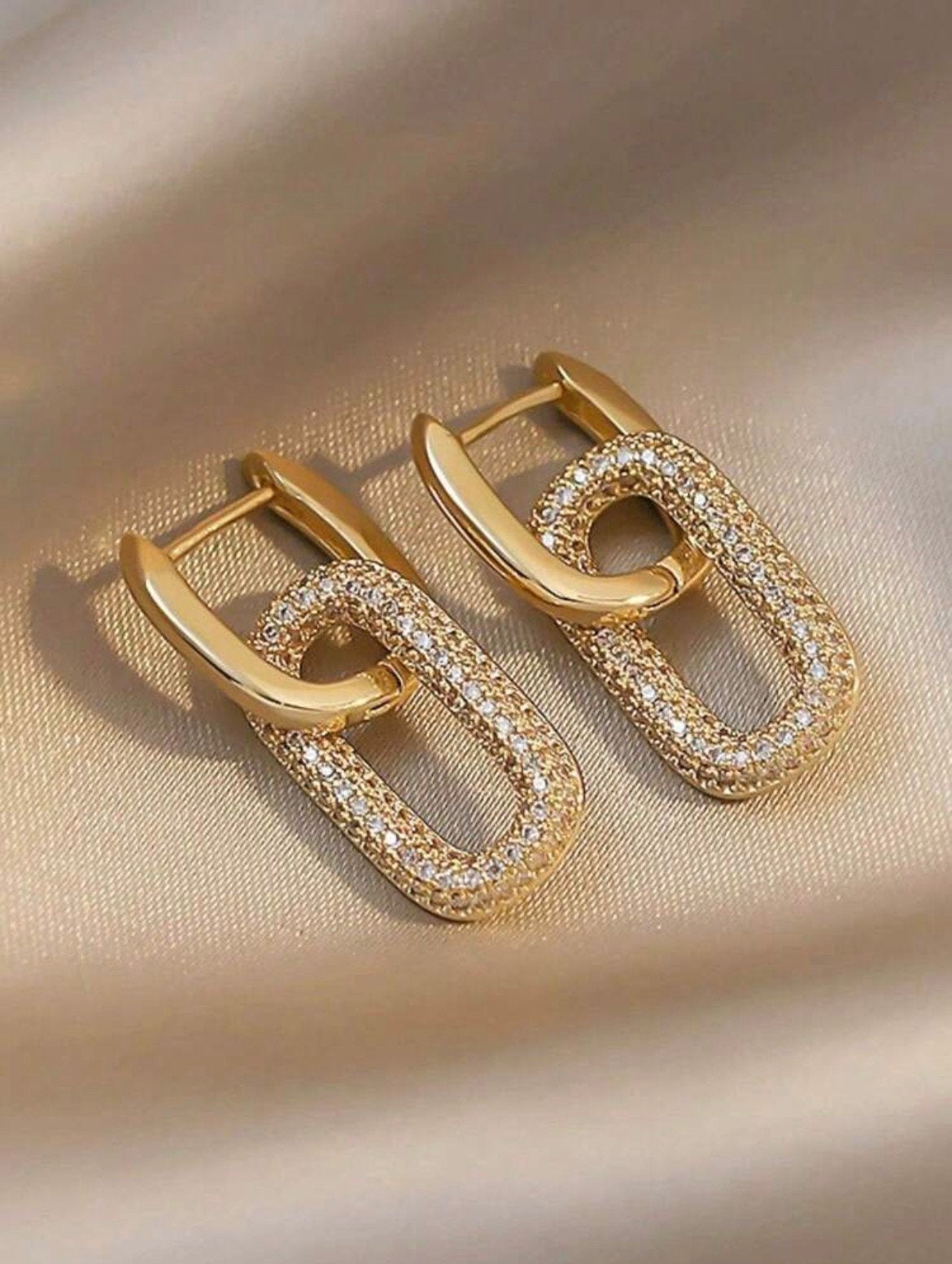 Nieuwe luxe oorbellwn gold goud met diamantjes, Ophalen of Verzenden, Nieuw, Goud