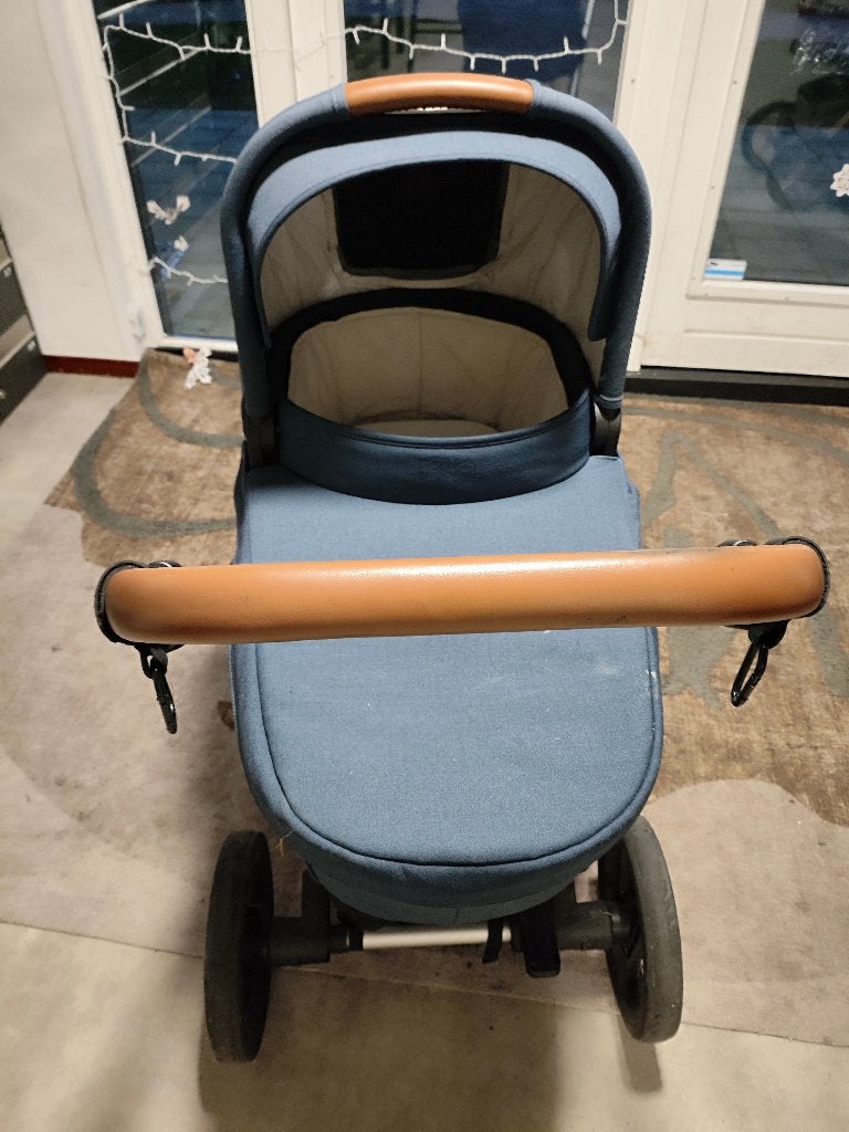 Kinderwagen  Mutsy nio, Kinderen en Baby's, Buggy's, Zo goed als nieuw, Regenhoes, Ophalen of Verzenden