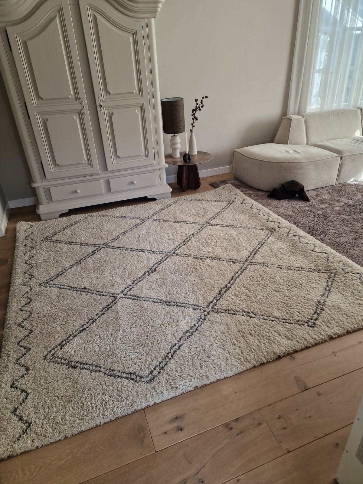 Zo goed als nieuw vloerkleed beige met antraciet/zwart, Ophalen, Zo goed als nieuw, Zwart