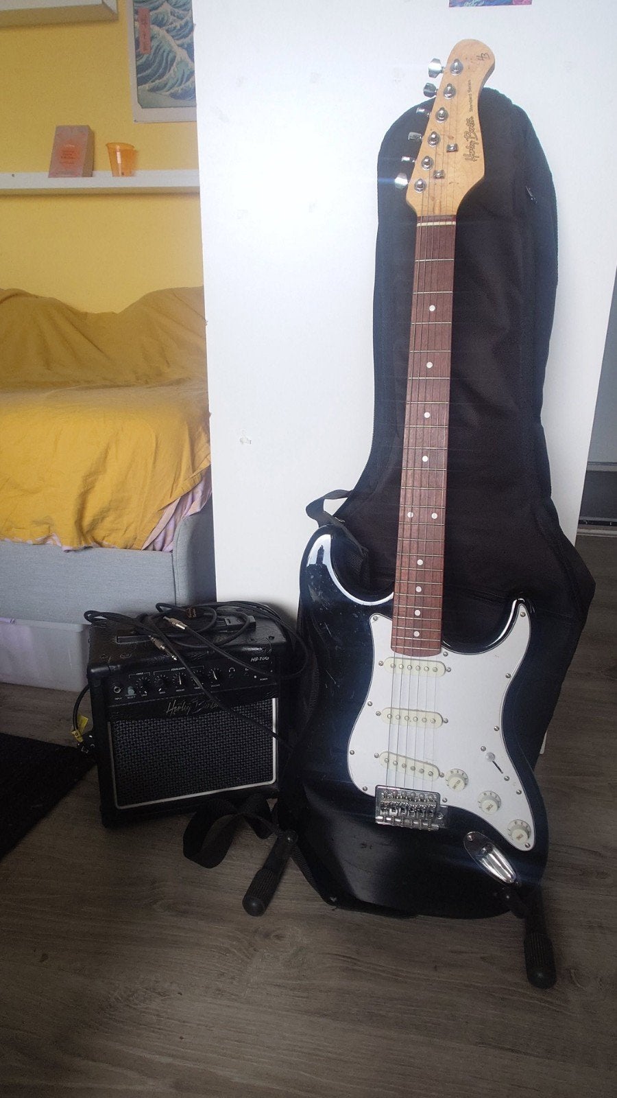 Harley Benton elektrische gitaar + versterker en accessoires, Met versterker, Zo goed als nieuw, Solid body, Ophalen
